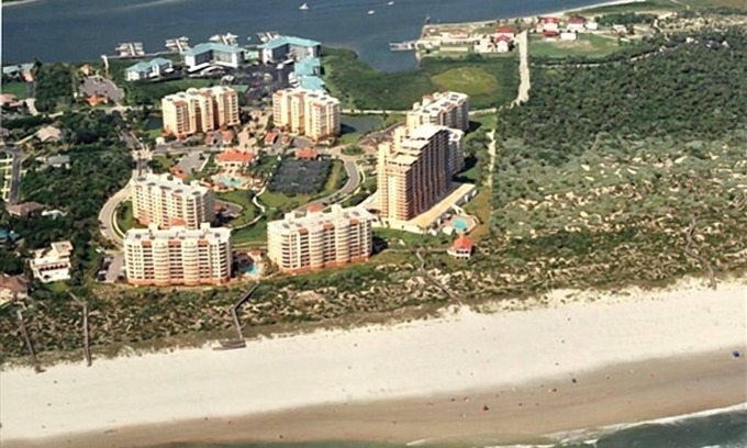 New Smyrna Beach Condo | Luxury Condo in Best Beachfront Complex, Price Reduced 1590 Sq. Feet