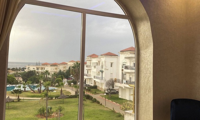 Achakkar Condo | Luxury condo overlooking the Ocean