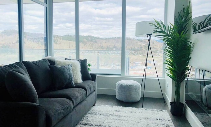 Cultural District Condo | Luxury condo with pool! Steps to beach/downtown!