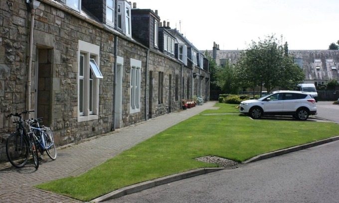 St. Andrews House | Luxury Cottage in the heart of St Andrews.