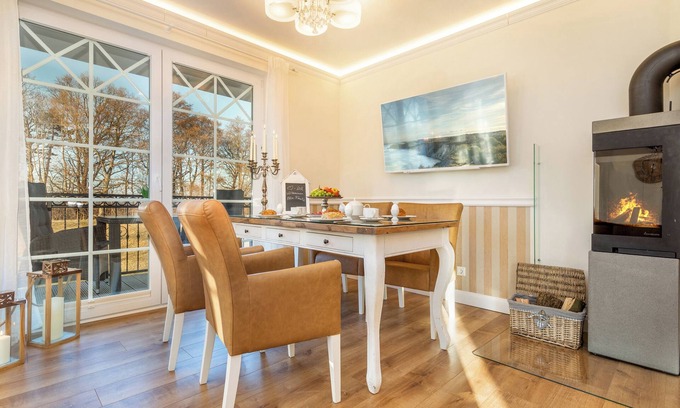 Zingst Apartment | Luxury apartment, 1st row directly on the beach. Sea view, fireplace and sauna.