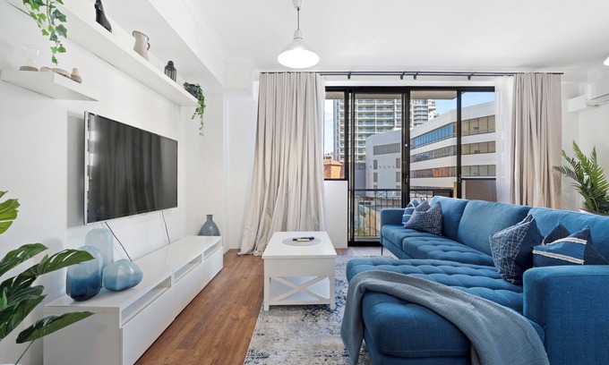 East Perth Apartment | Luxury East Perth - Sleeps 2 - Superior WiFi The intercom no longer works due to the hotel closure.