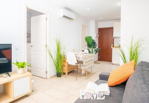 Fuengirola Apartment | Luxury Executive Stay - Fuengirola Center