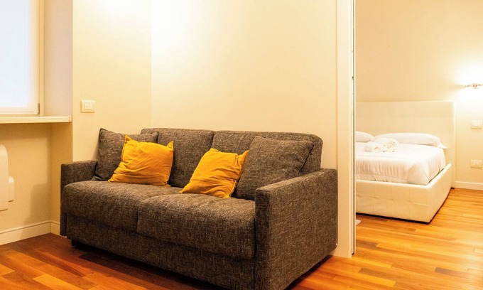Porta Nuova Apartment | Luxury Flat – WiFi, AC, Walk to Brera & Duomo