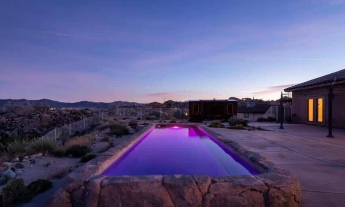 Yucca Valley House | Luxury Hilltop 3BR JT Home w/Pool and Pool Table