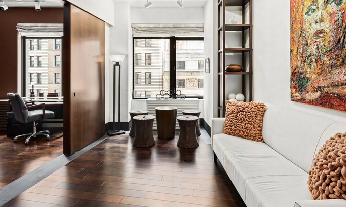 Financial District Condo | Luxury home by the NYSE and Freedom Tower