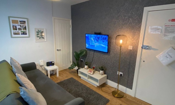 Maidstone Apartment | luxury home from home