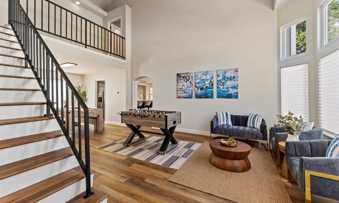 Sparks Villa | Luxury Home, W/Pool Table; 40 min from Tahoe