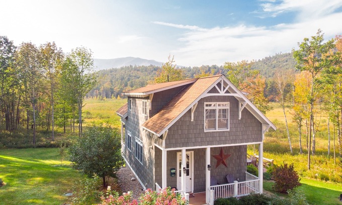 Wilmington House | Luxury Home With Mountain View (Weekly Discount)