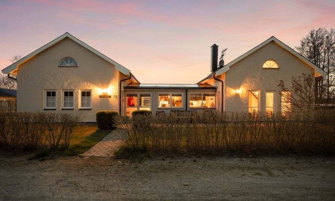 Borrby House | Luxury house, 150 metres from beach, with billiards and football