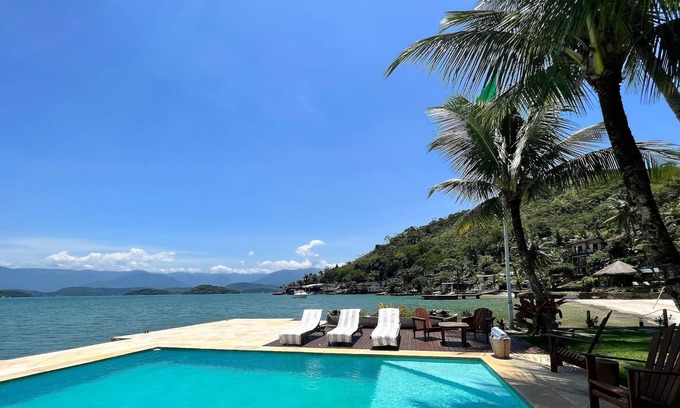 Ponta do Sape House | Luxury house for rent in Angra dos Reis with seaside pool - Ang04
