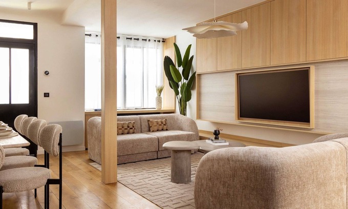 Epinettes Apartment | Luxury House with AC - 6BD/12P - Batignolles