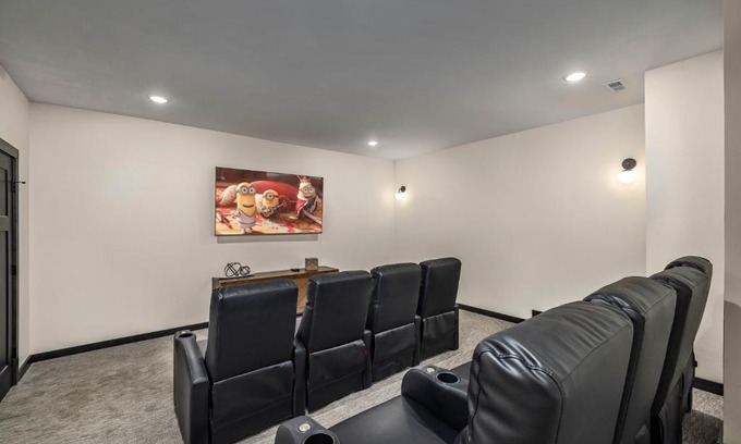 Kimberling City House | Luxury Lakefront Villa - Over 30 FREE amenities included!