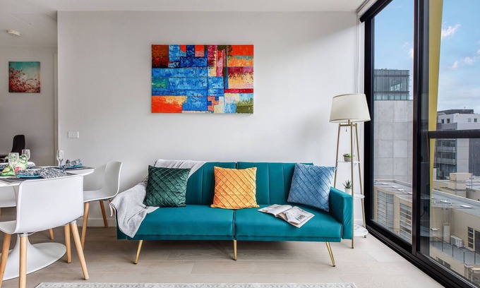 South Yarra Apartment | Luxury Living in Heart of South Yarra near Jam Factory, Prahran Market Chapel St