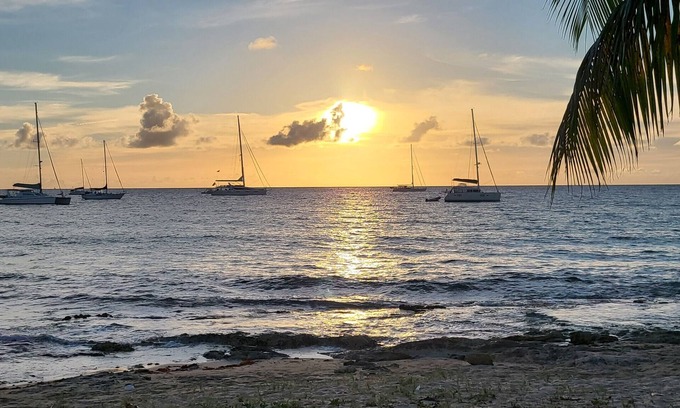 Estate Prosperity West House | Luxury Living with beautiful ocean and sunset views