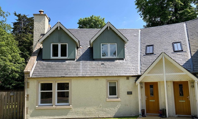Carberry House | Luxury lodge, set in 40 acres of beautiful private gardens at Carberry Tower Estate.