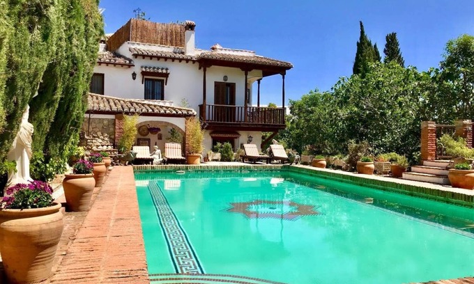 Beiro Villa | Luxury mansion with Alhambra views and pool