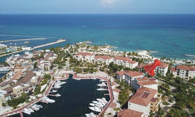 Bavaro Apartment | Luxury Marina & Beach 2 bedroom Apartment! 3 min easy WALK to the beach & pool!