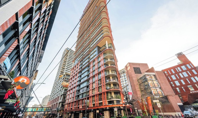 Gastown Apartment | Luxury Ocean-View *Downtown* Vancouver