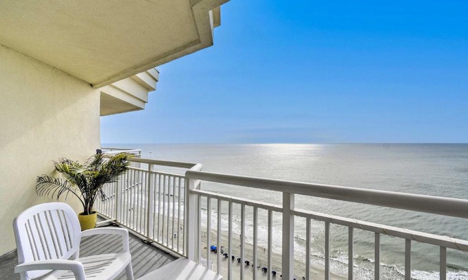 Myrtle Beach Apartment | Luxury Oceanfront Condo in NMB with Resort Amenities