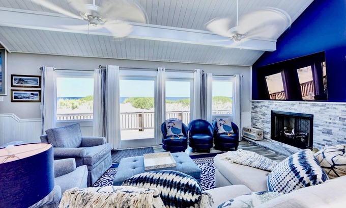 South Nags Head House | Luxury Oceanfront home in South Nags Head!