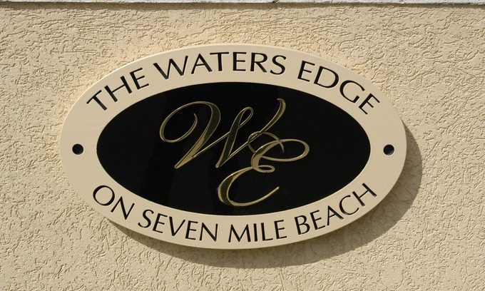 Seven Mile Beach Condo | Luxury oceanfront condominium on Seven Mile Beach, Grand Cayman