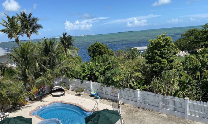 Cudjoe Key Villa | Luxury Oceanview Pool Eco-friendly Villa Near Key West