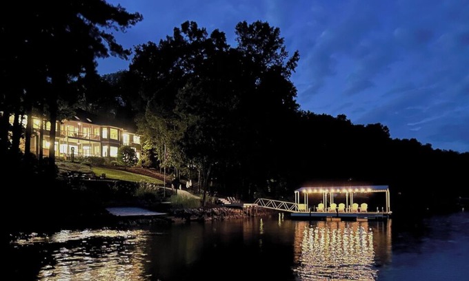 Seneca House | Luxury on Lake Keowee w/Dock