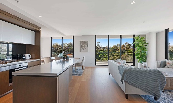 Abbotsford Apartment | Luxury overlooking the Yarra