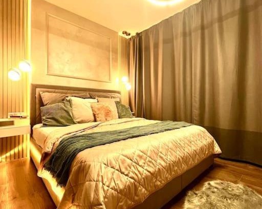 Holesovice Apartment | Luxury Pearl with Parking place in Holešovice