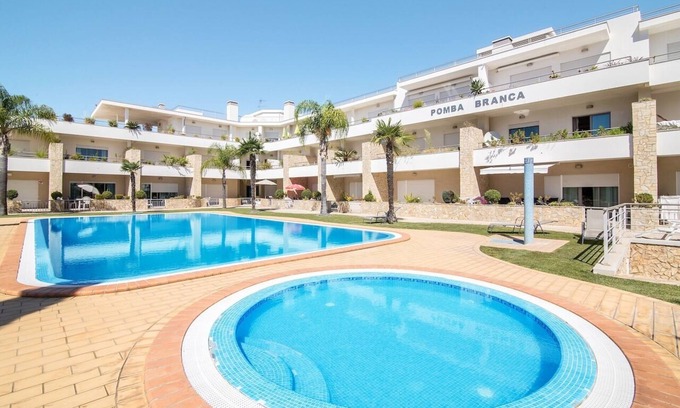 Olhos D'Agua Apartment | Luxury penthouse with large private terrace (w/bbq) in Olhos de Água