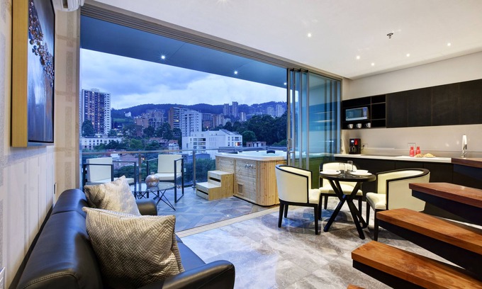 Las Lomas I Hotel | Luxury Penthouse with awesome view and jacuzzi