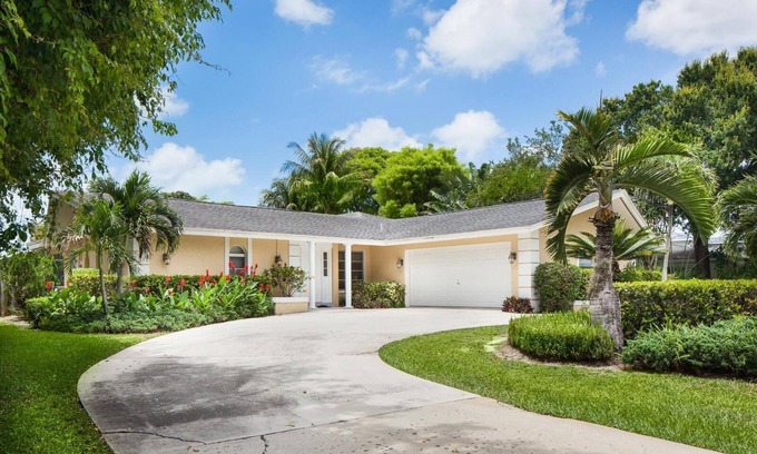 Moorings House | Luxury Pool Home in the Moorings