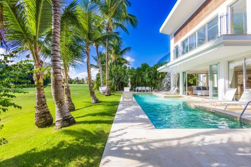 Bavaro Villa | Luxury Rentals in Punta Cana - Exclusive Waterfall Villa with Private Pool, BBQ, Maid, Golf