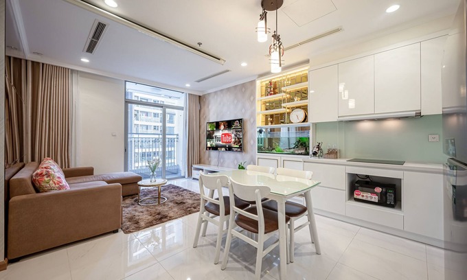 Hang Xanh Apartment | LUXURY RIVER VIEW 1 BEDROOM APT IN VINHOME CENTRAL PARK