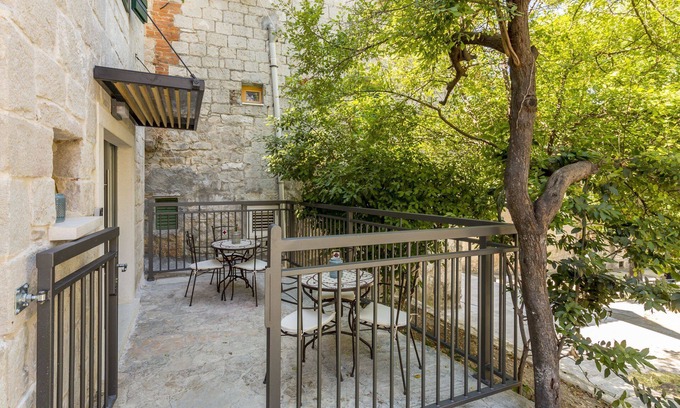 Split Apartment | Luxury Room Miara in Split City Center III
