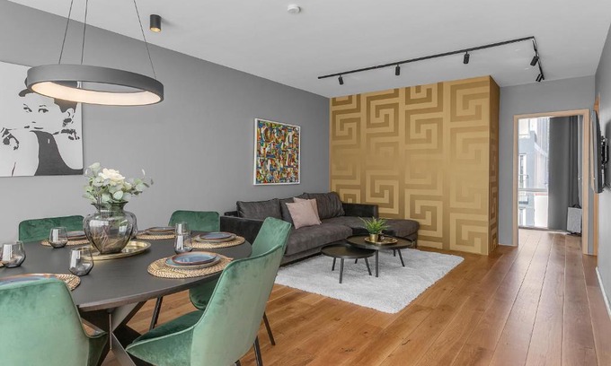 Downtown Apartment | Luxury's 3 Bedroom Apartment in Downtown Reykjavik
