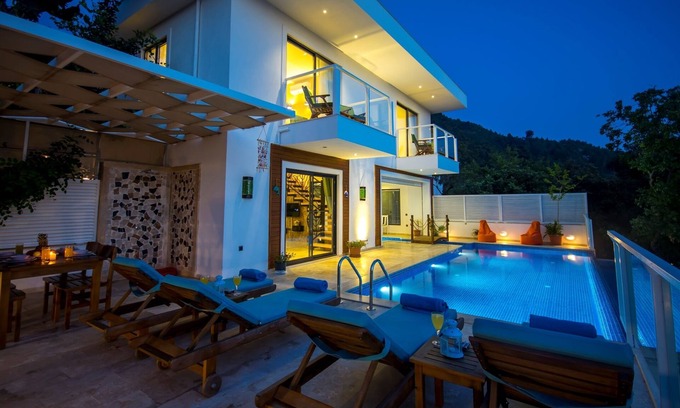 Uzumlu Villa | Luxury Secluded 2 Bedroom Villa with Heated Pool in Uzumlu Village, nr. Kalkan