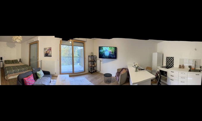 Louvres Apartment | Luxury studio, bright 10 minutes from Cdg, Parc d'asterix