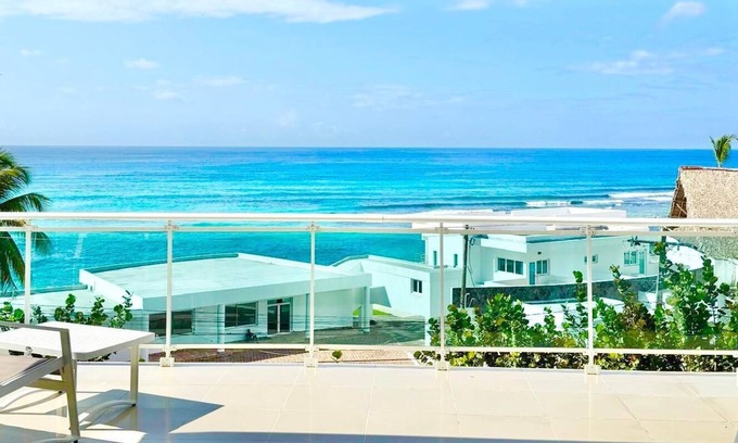 Boca Chica Apartment | Luxury Suite Breathtaking Ocean View by DGM Resort at Vista Marina I