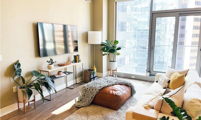 Downtown Phoenix Apartment | Luxury Super Bowl Stylish/Comfortable Downtown High Rise