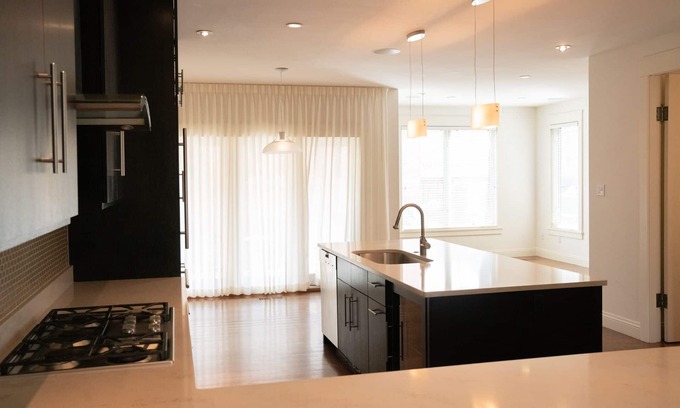 Lower Arapahoe House | Luxury Townhome in Downtown Boulder - Club Access