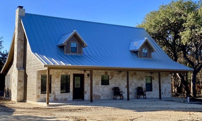 Concan House | Luxury, Upscale Design, Screened Porch, Skylights, Vaulted, Near 2nd Crossing