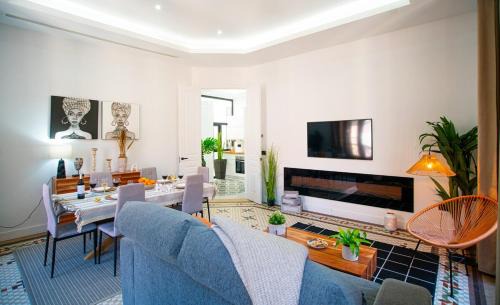 Centro Apartment | Luxury Views Plaza Constitución - Executive Malaga Center