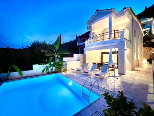 Perigiali Villa | Luxury Villa Agios Dimitrios with private pool by DadoVillas