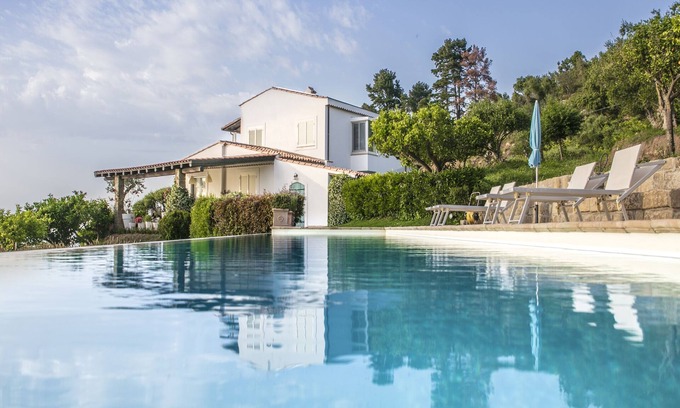 Catute Villa | Luxury villa in the hills 10 minutes from the sea of ​the head of Orlando