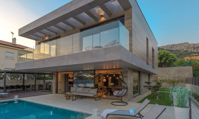 Baska Villa | Luxury villa Krk Baška II with infinity heated swimming pool, sauna and gym
