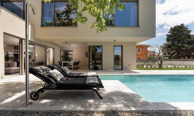 Novigrad Villa | Luxury Villa Lipa Tree with pool in Novigrad