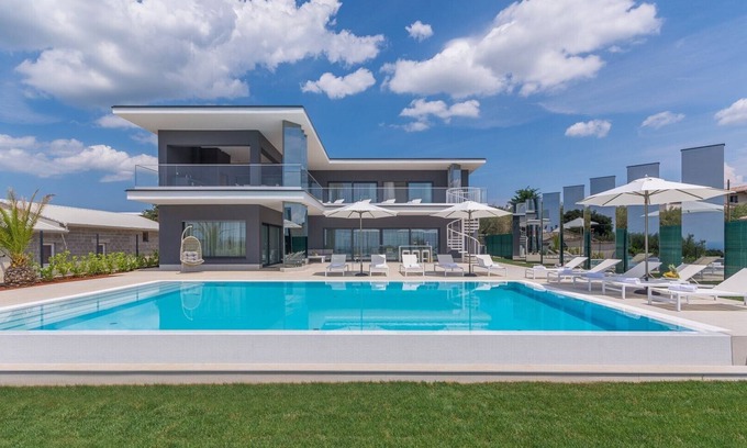Kastelir-Labinci Villa | Luxury Villa Nimai Luce with private pool, air conditioning, WIFI, private parking, sea view in Istria