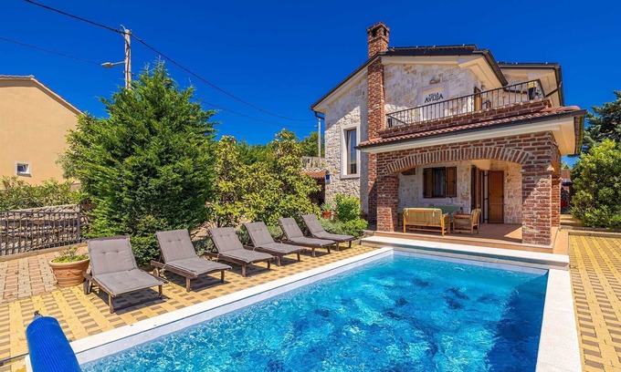 Linardici House | Luxury villa RUSTICA with private pool, jacuzzi and outdoor sauna